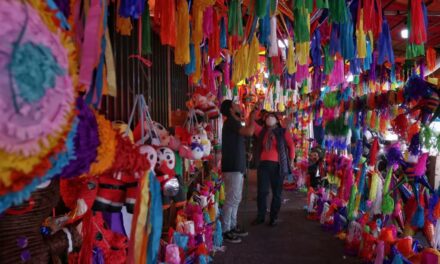 Piñatas: el arte de romper la tradición